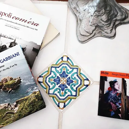 Bella Art Gallery Napels