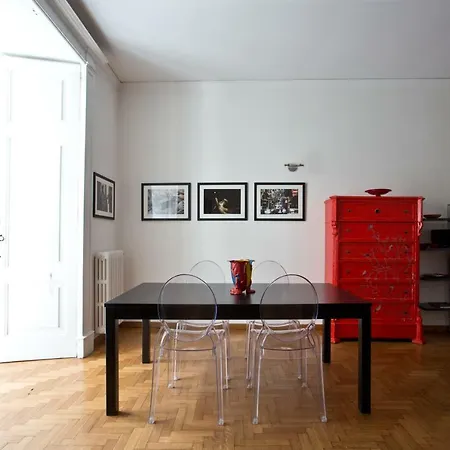 Bella Art Gallery